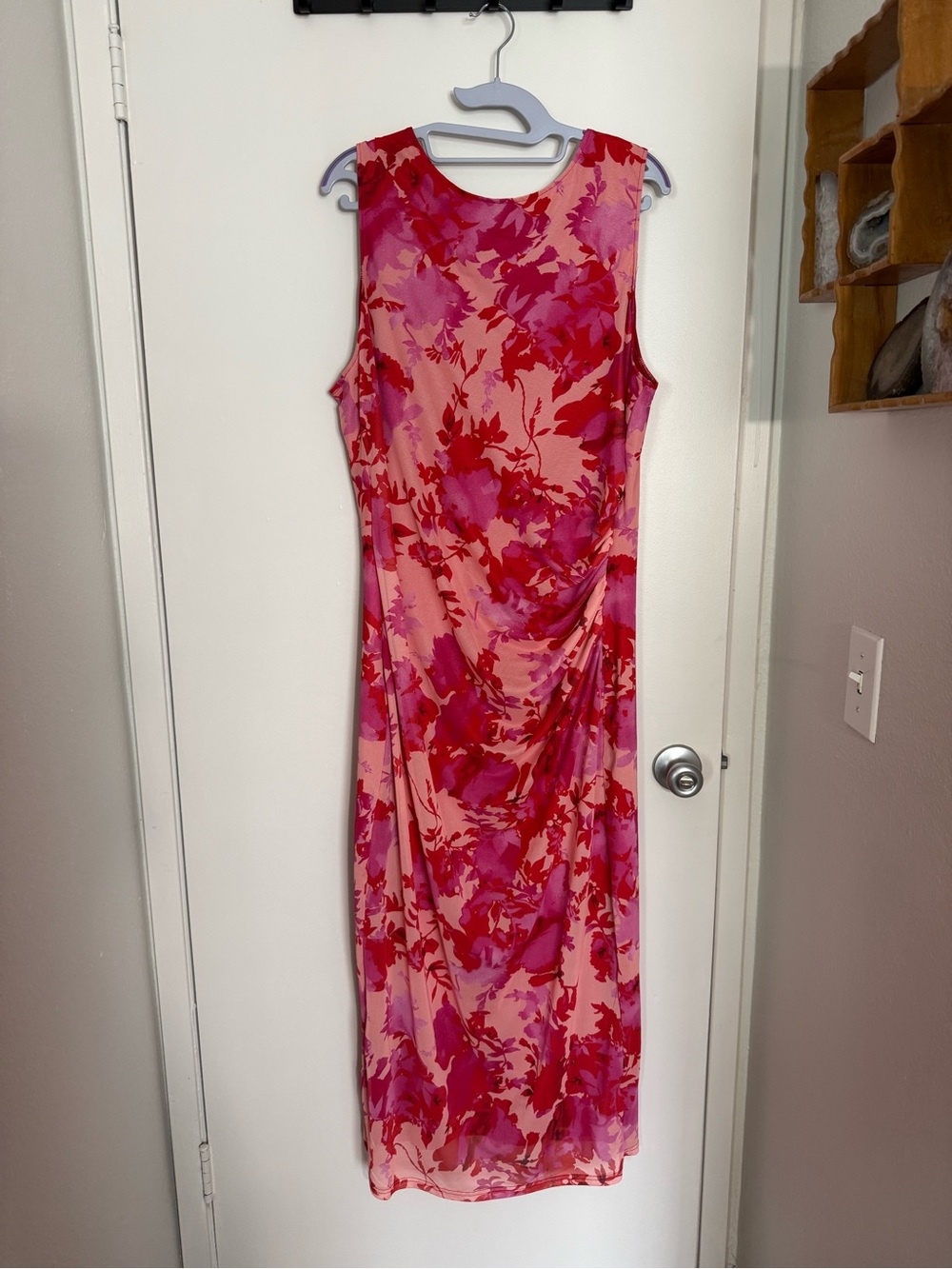 Sleeveless Pink & Red Floral Maxi Dress — Elegant Summer Style